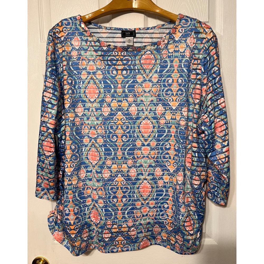 Lark Lane‎ Woman 3X Blue Pink Geometric Pattern Beaded Neckline 3/4 Sleeve Top